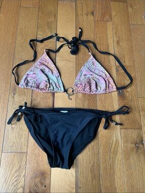 Baby Phat Pink Paisley Triangle Bikini Top with Black Tie-Side Bottoms Medium
